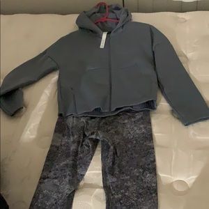 Lululemon jacket & leggings